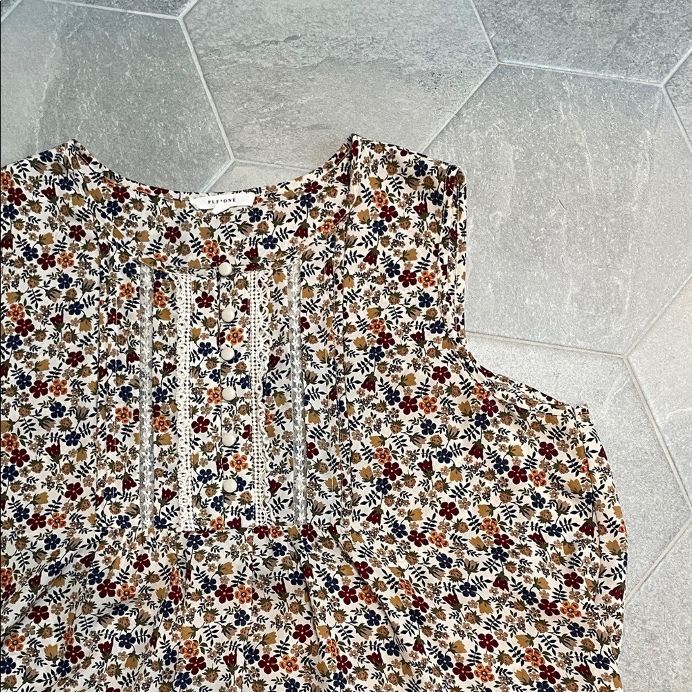 Pleione Floral Sleeveless Blouse – Size Large